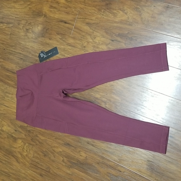 NWT Yogalicious Lux Mauvewood Burgundy Leggings Size Small - Picture 12 of 12